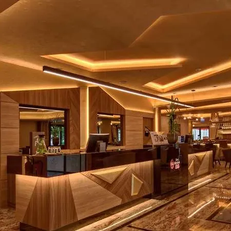 Western 4*