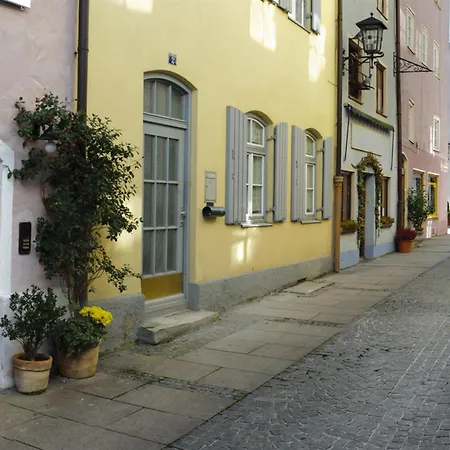 Western Hotel 4*