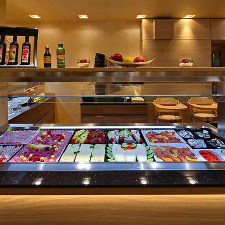 ホテル ベスト ウエスタン フュッセン