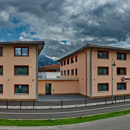 Szálloda Western