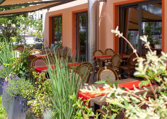 Western Hotel 4*